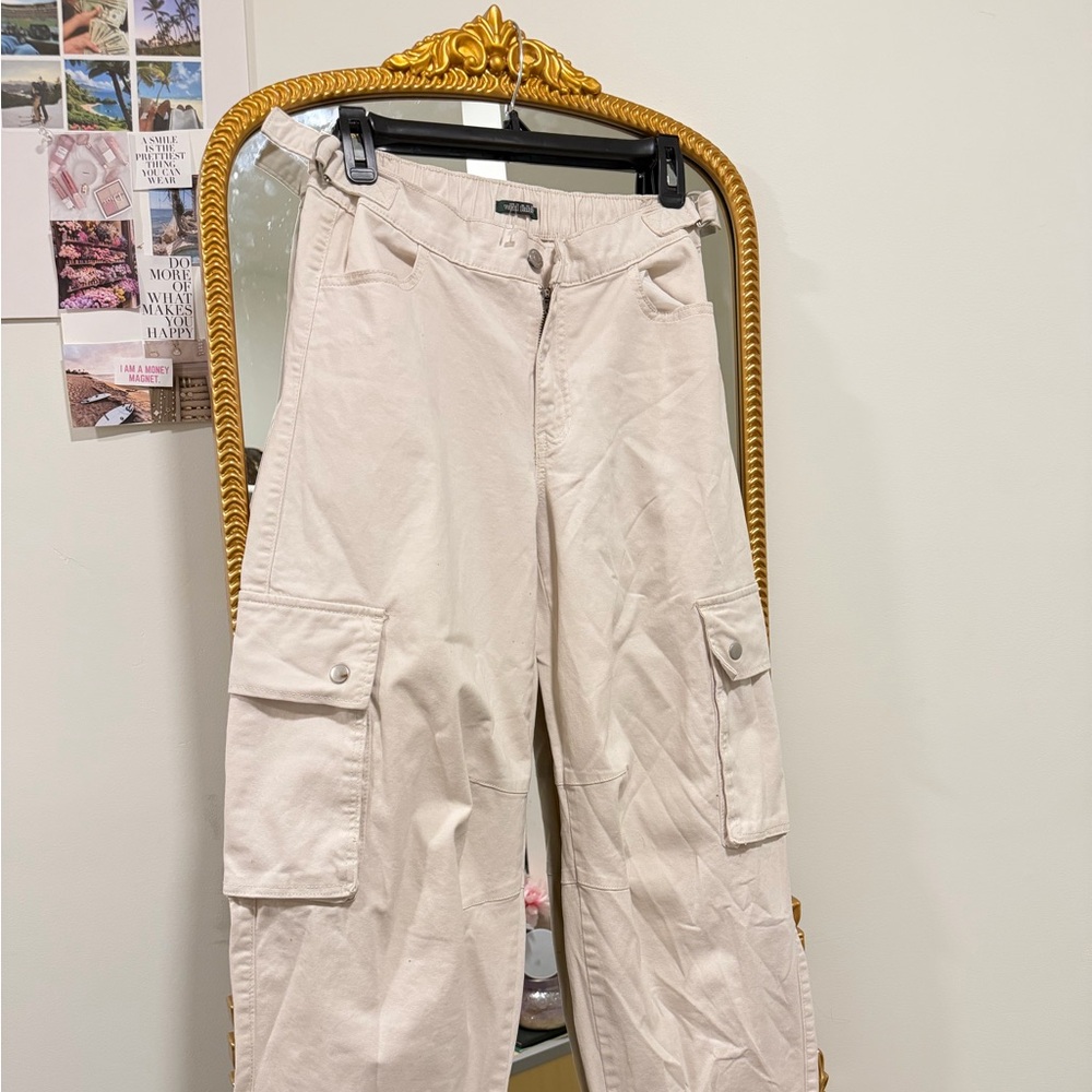 Woman Beige Cargo Pants